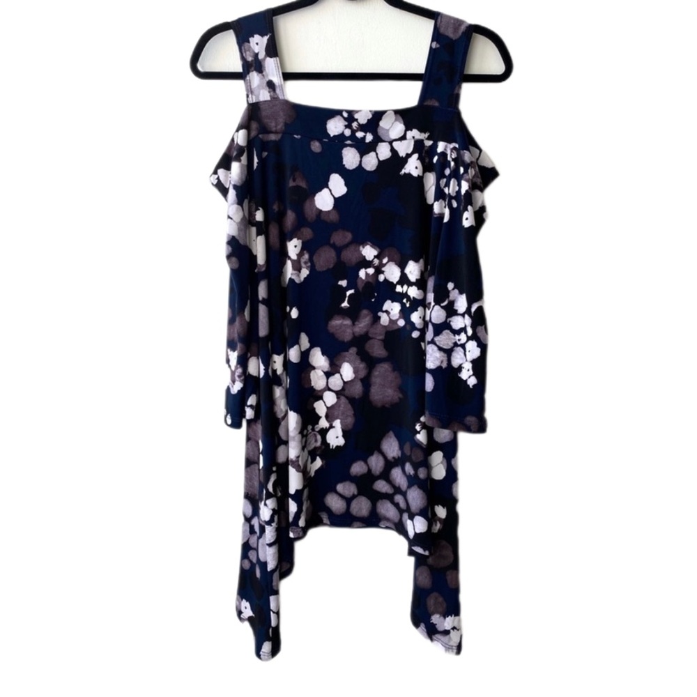 CLARA SUNWOO Navy and White Floral Cold Shoulder Asymmetrical Tunic Top, Large